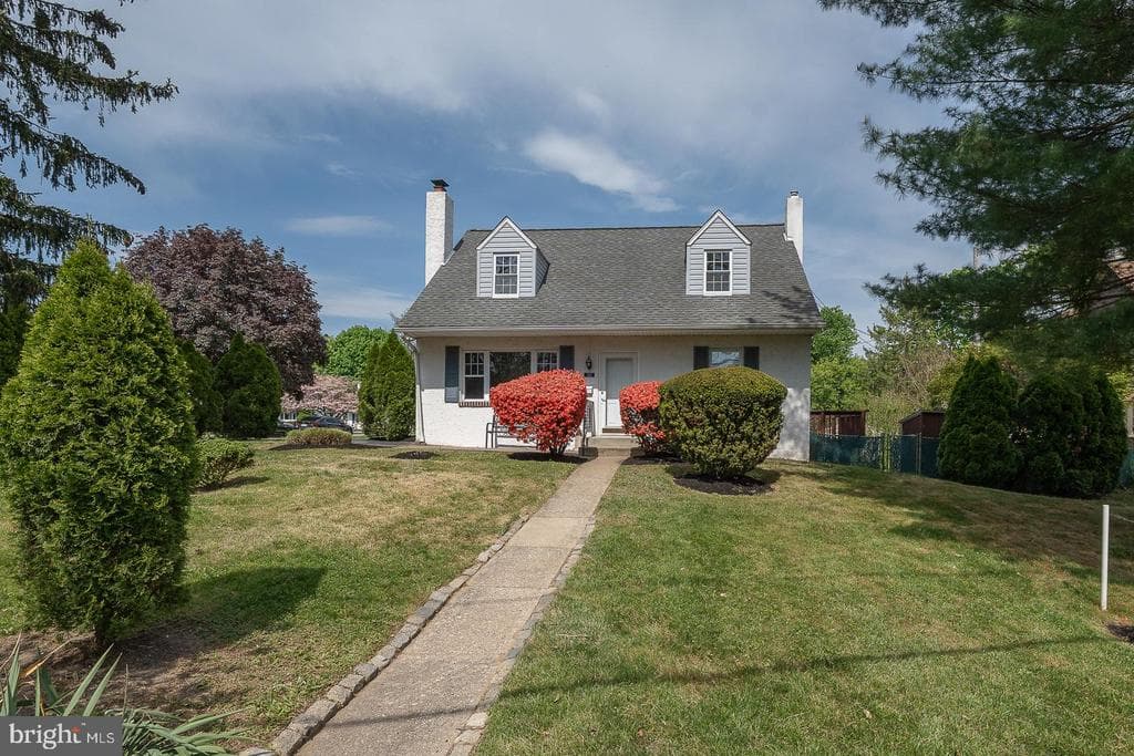 333 S Swarthmore Avenue photo 1