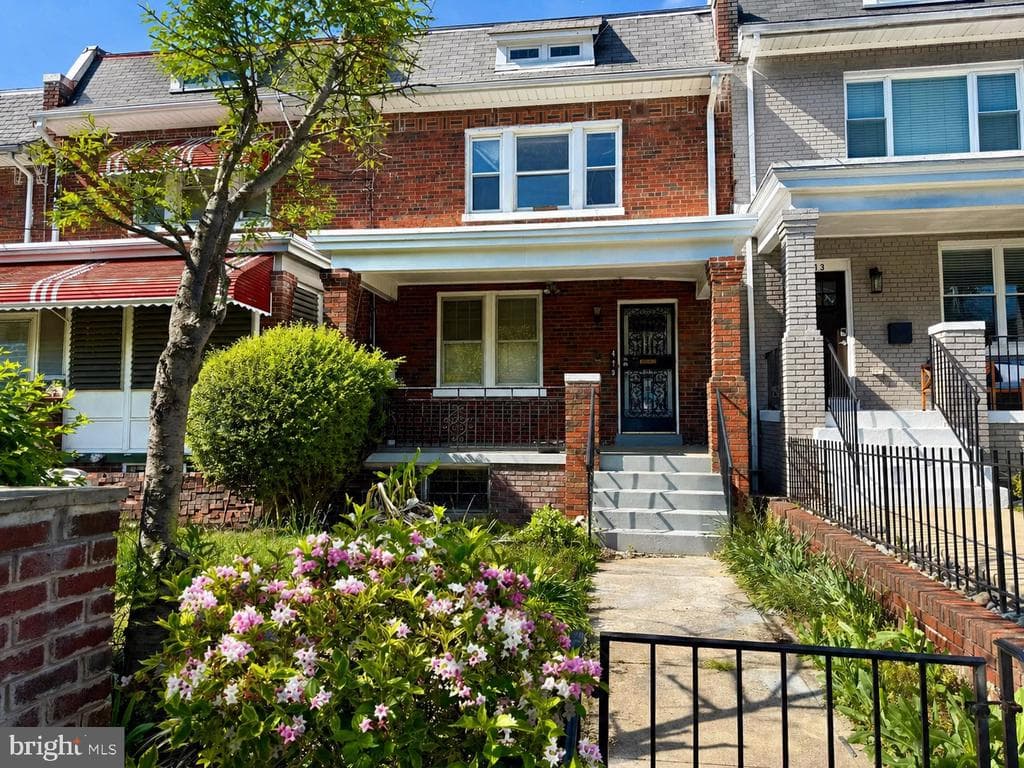 415 Farragut Street NW photo 1