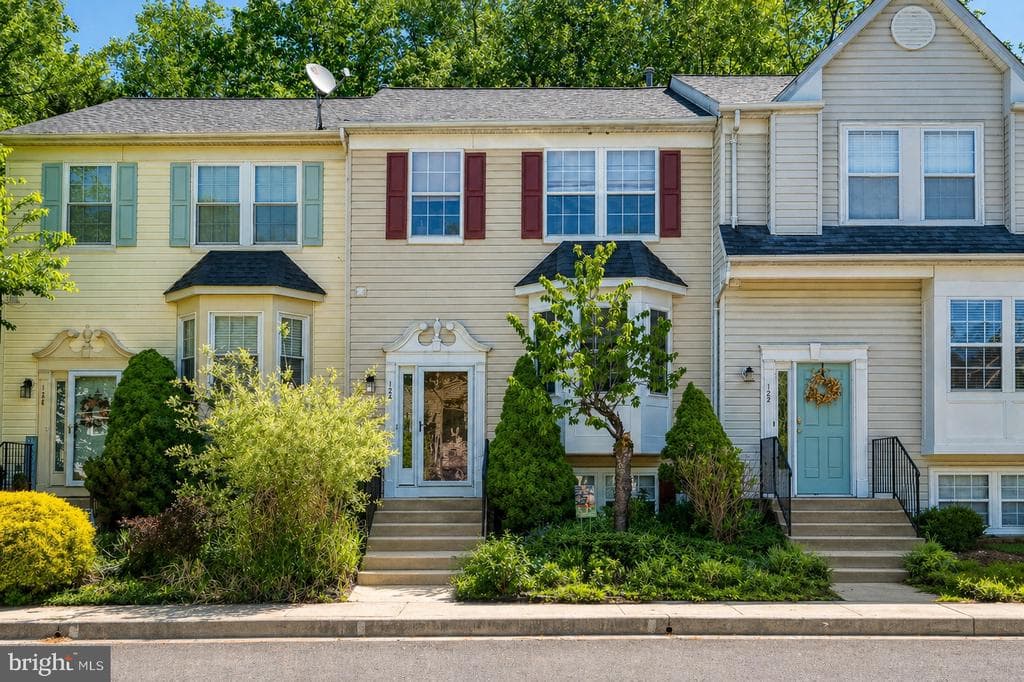 124 Gracecroft Drive photo 1