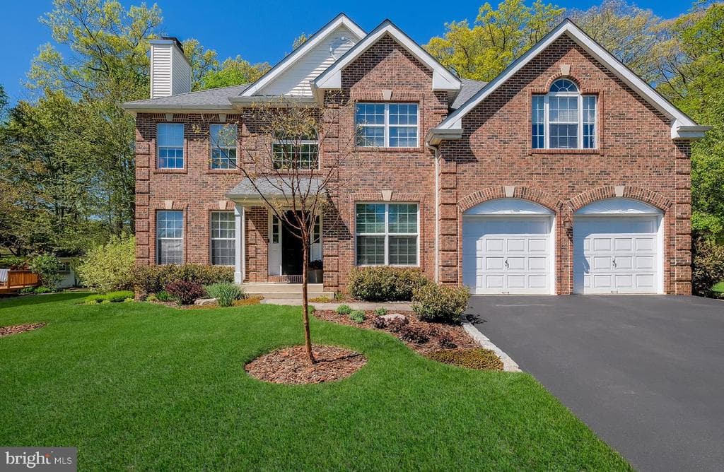 135 Equestrian Drive photo 1