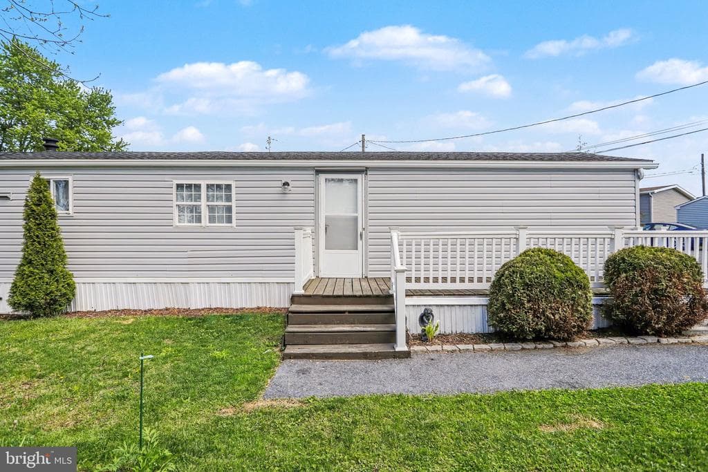 326 Don Drive photo 1