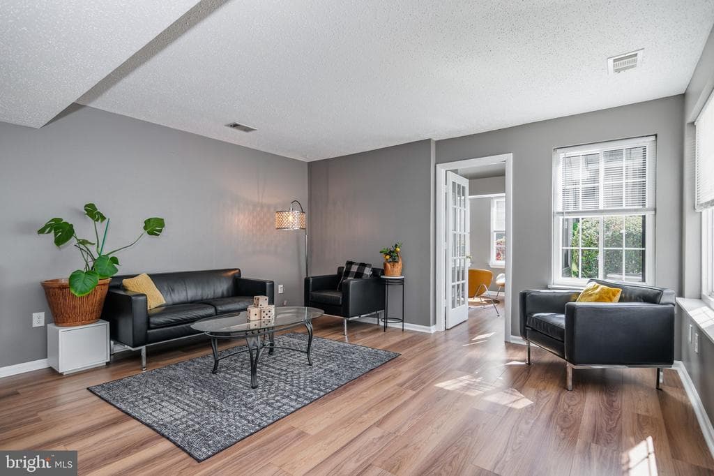 1633 Carriage House Terrace #d photo 1