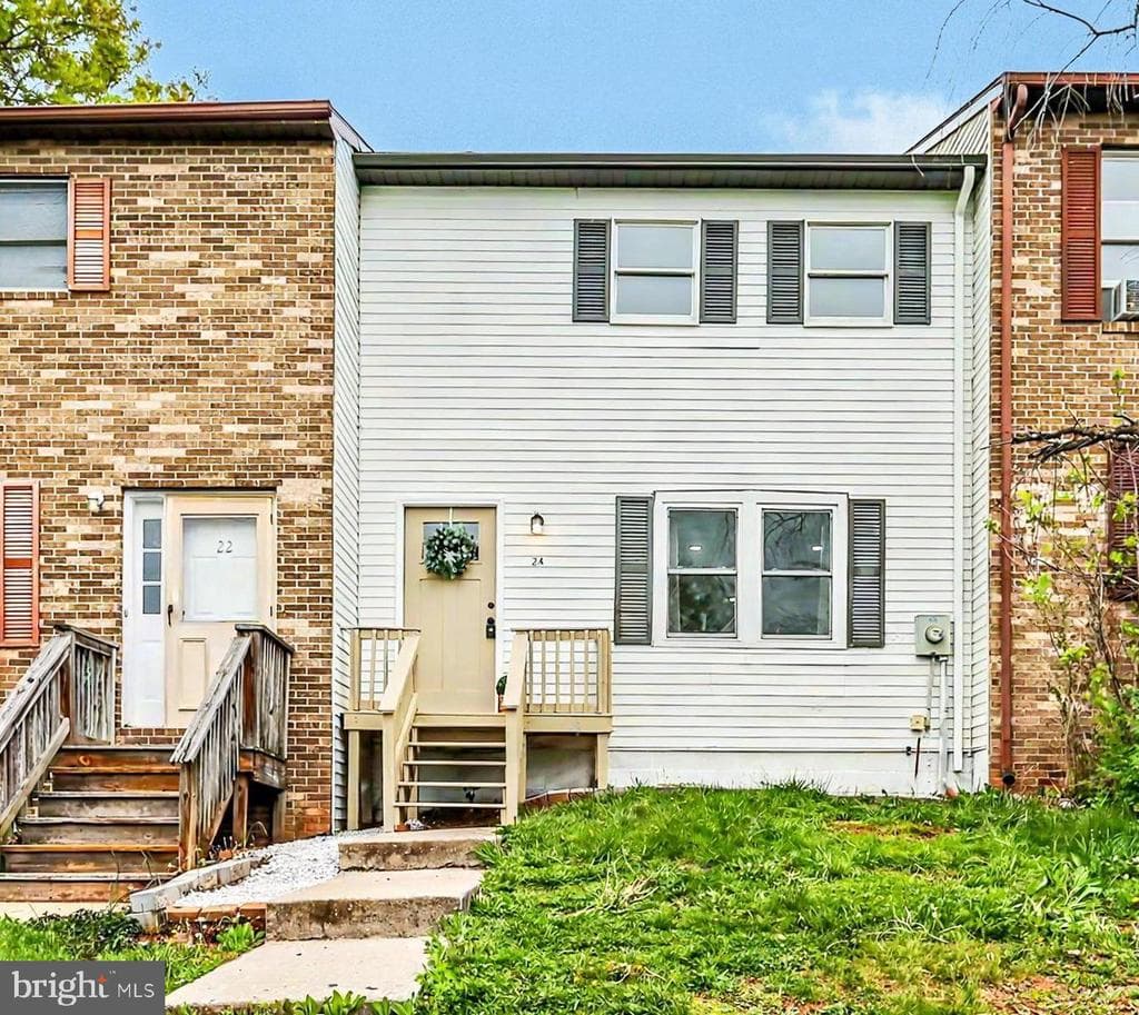 24 Rose Of Sharon Drive photo 1