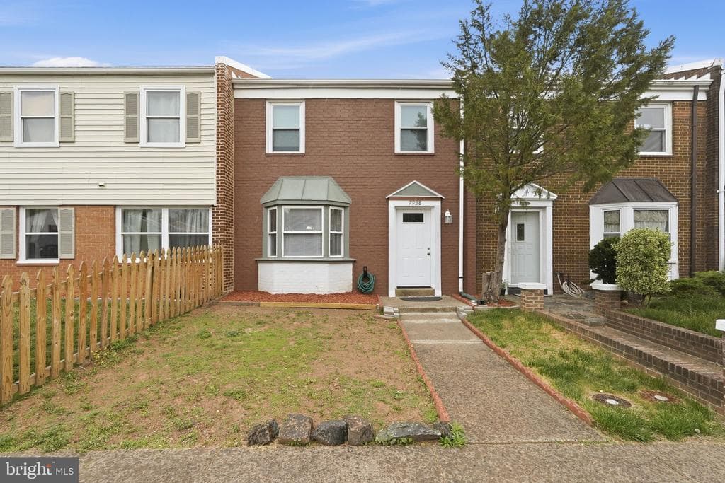 7938 Sharpsburg Court photo 1