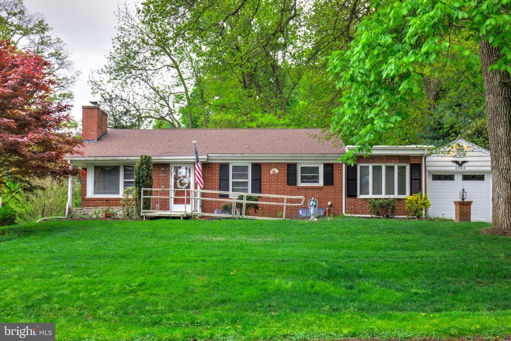 2584 Spring Valley Road photo 1