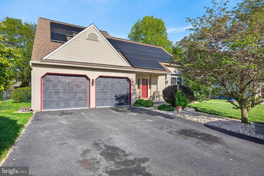 325 Olde Hickory Road photo 1