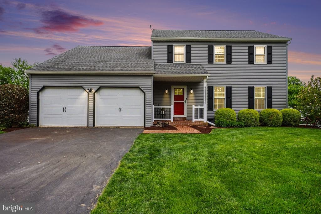 41 Hemlock Lane photo 1