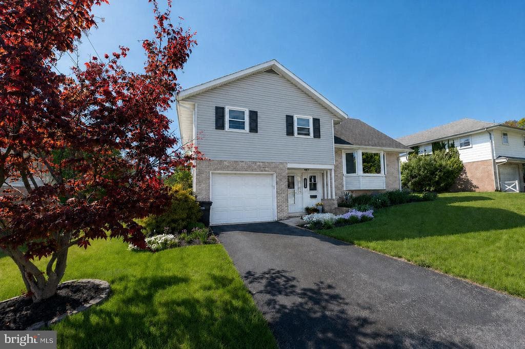 324 Holland Street photo 1