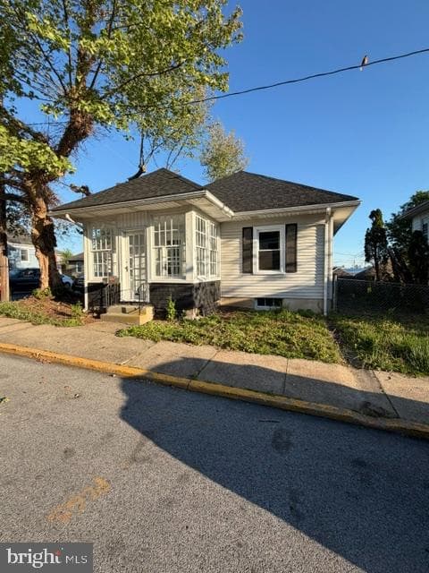 1299 W Princess Street photo 1