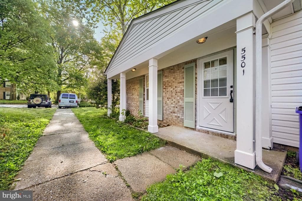 5501 Woodenhawk Circle photo 1