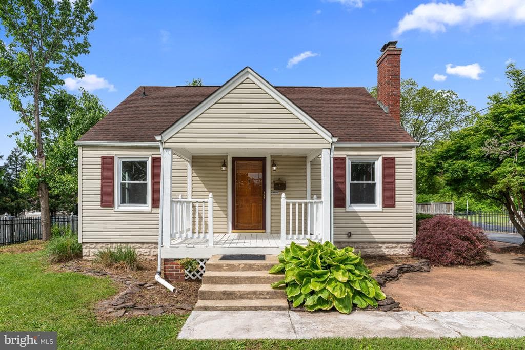 13406 Woodbridge Street photo 1
