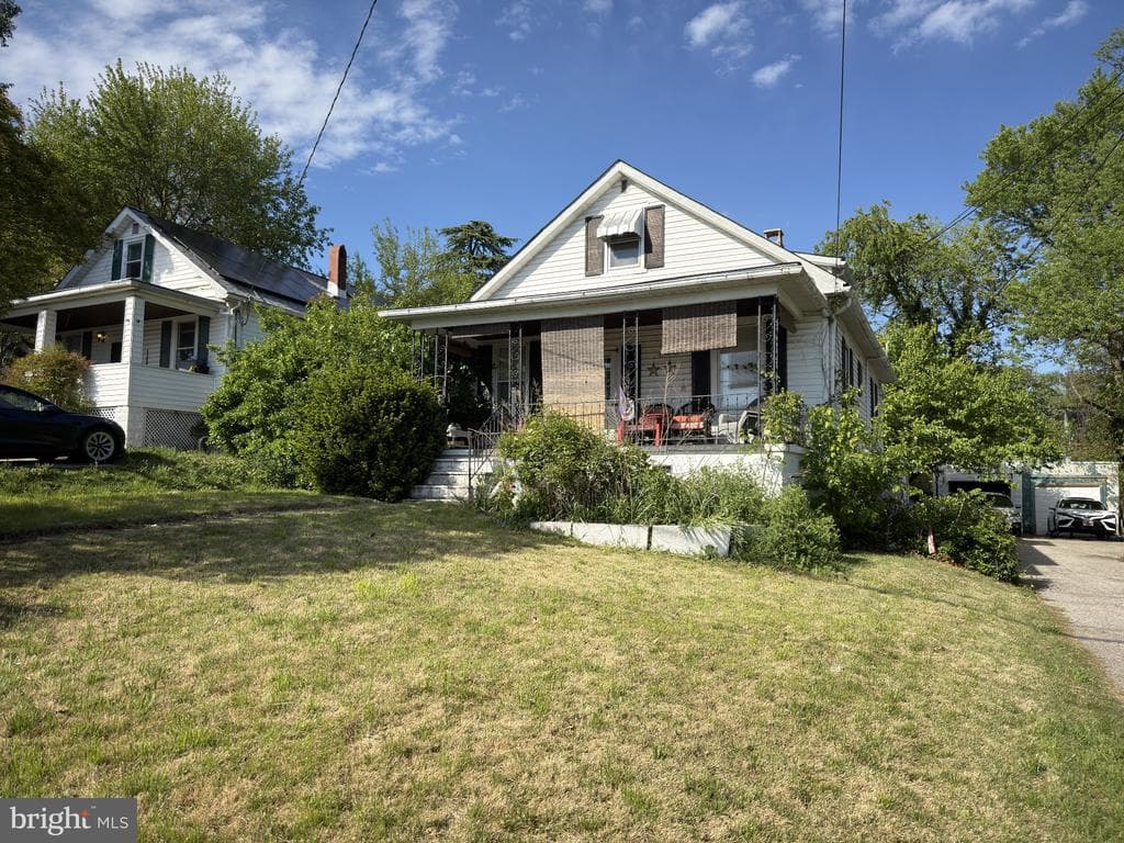 1719 Selma Avenue photo 1
