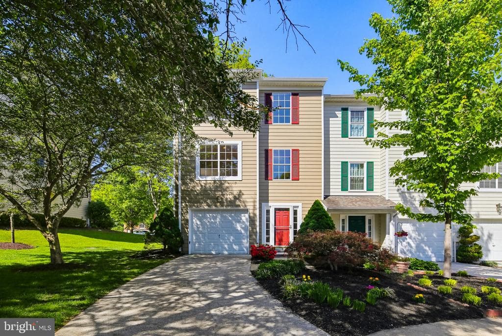 5353 Chase Lions Way photo 1
