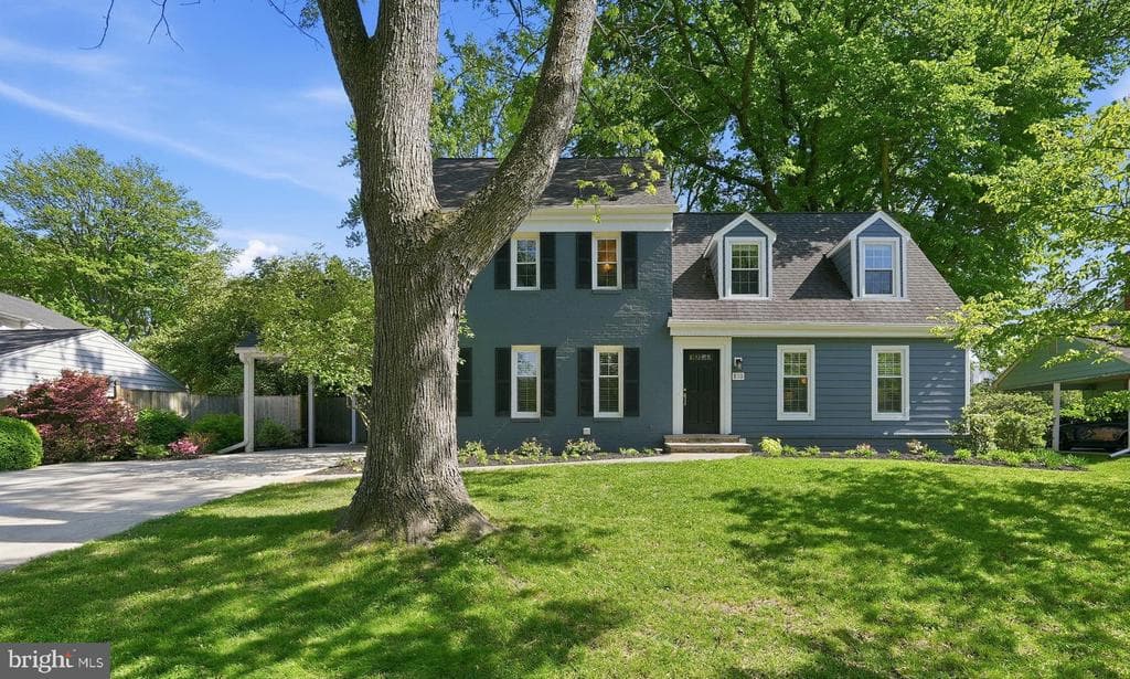 810 Duke Street photo 1
