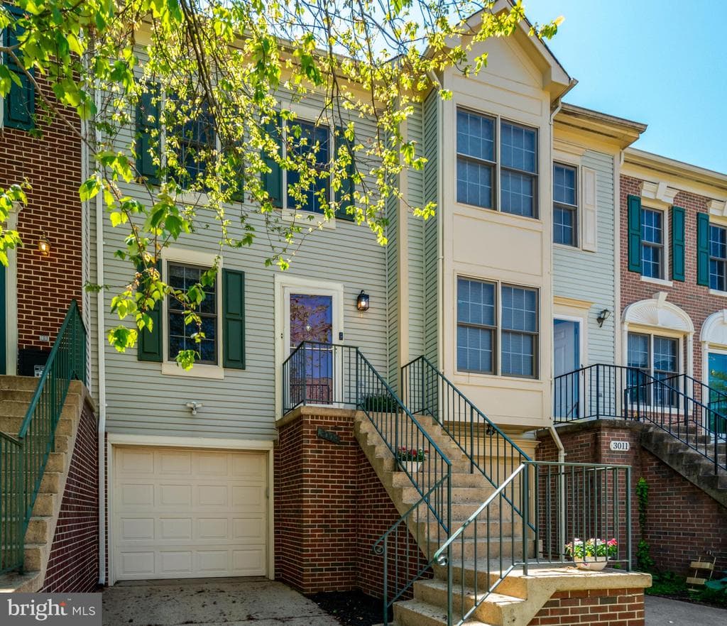 3009 Heritage Springs Court photo 1