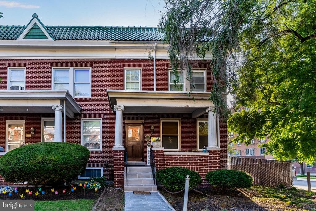 2452 N 4th Street photo 1
