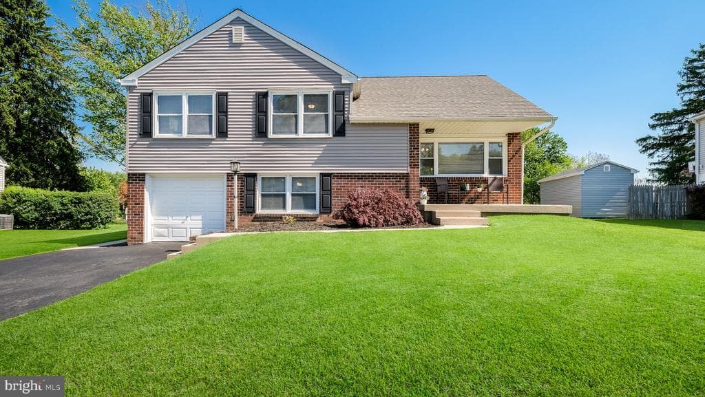 505 Wellington Road photo 1