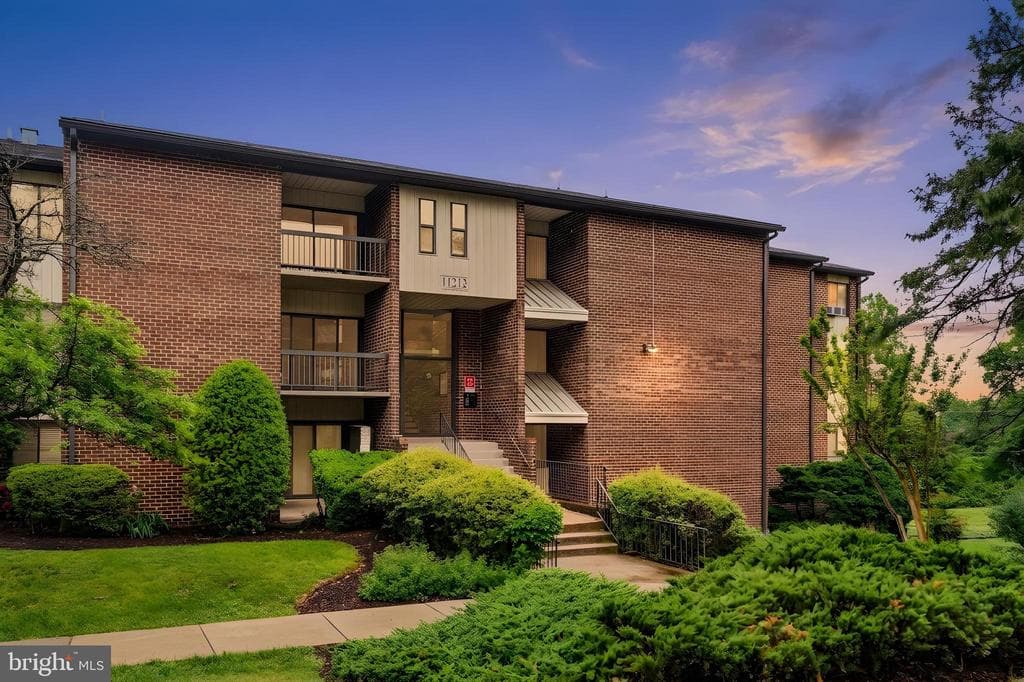 11212 Cherry Hill Road #301 photo 1