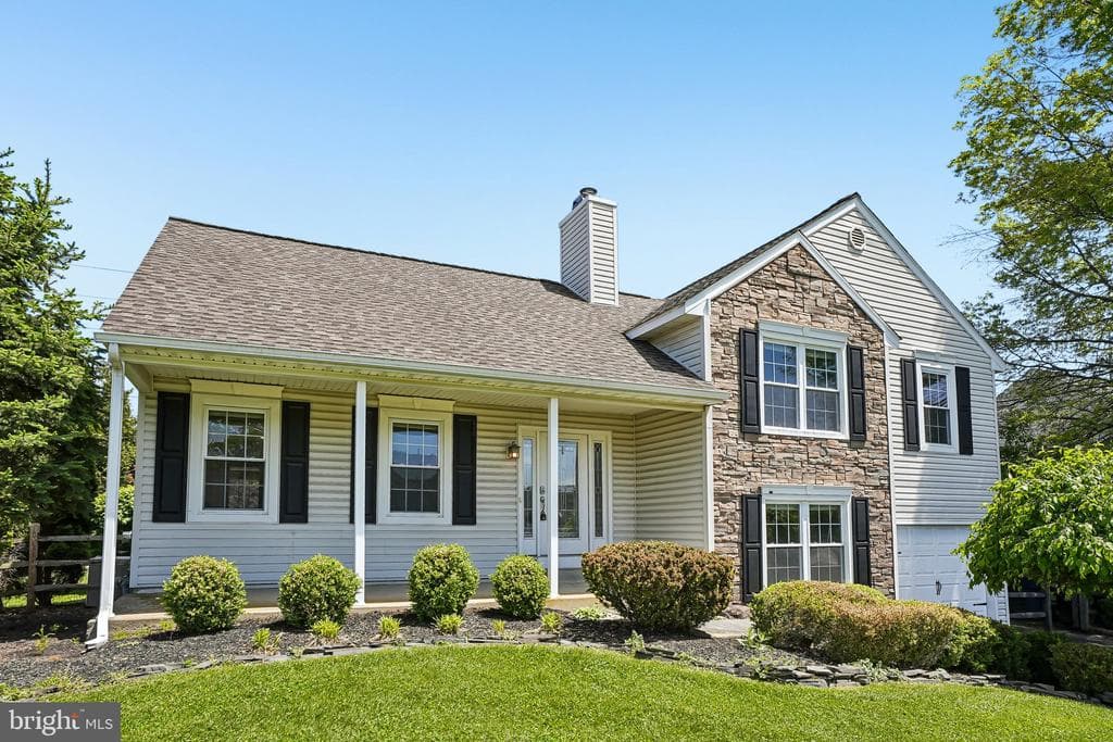 247 Winchester Drive photo 1