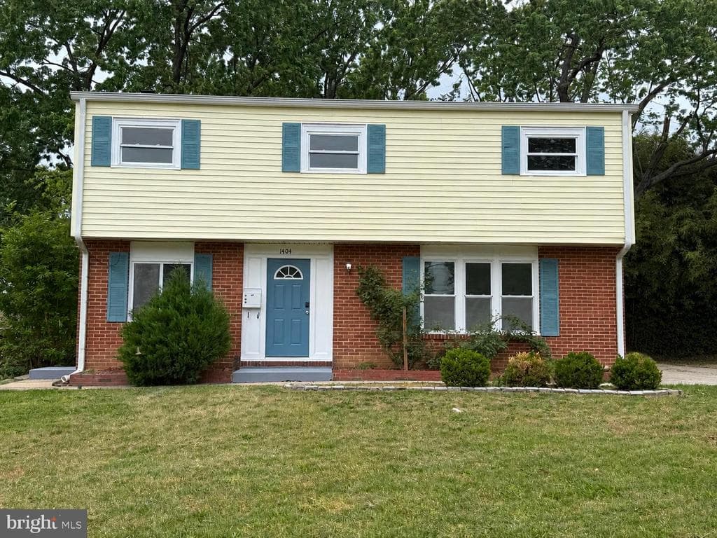1404 Dunwoody Avenue photo 1