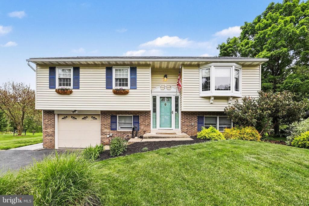 2280 Bob White Lane photo 1