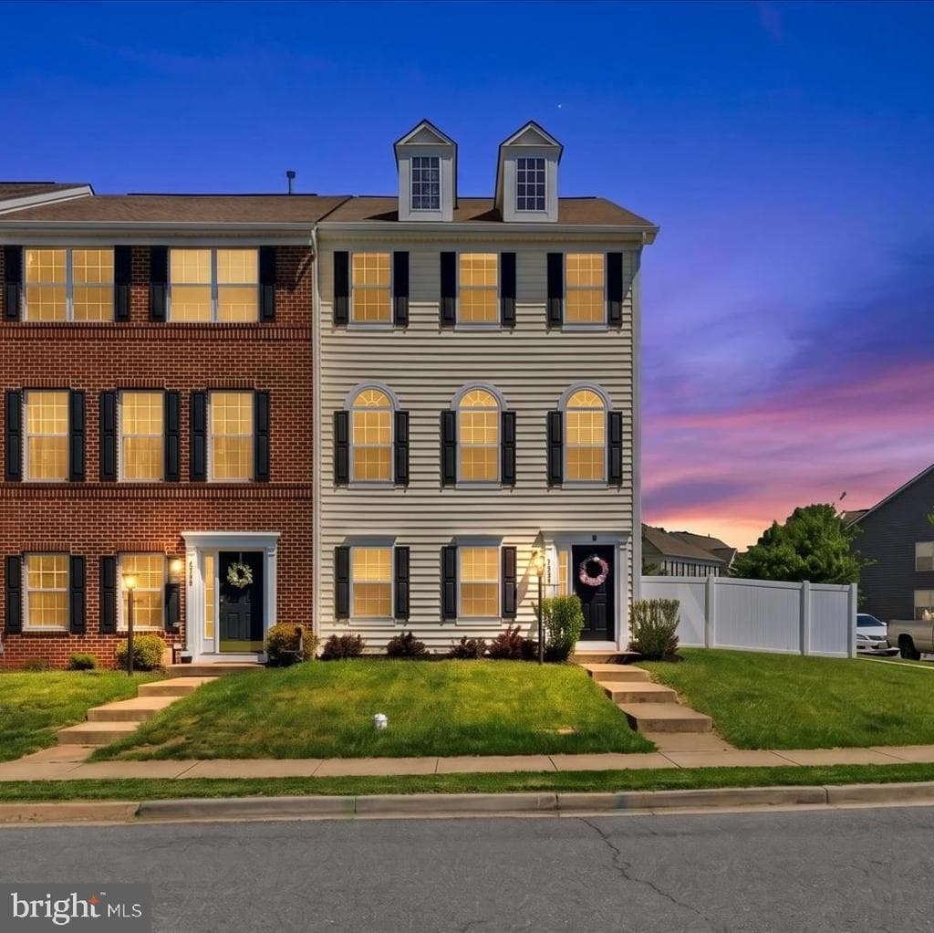 322 E Wainscot Drive photo 1