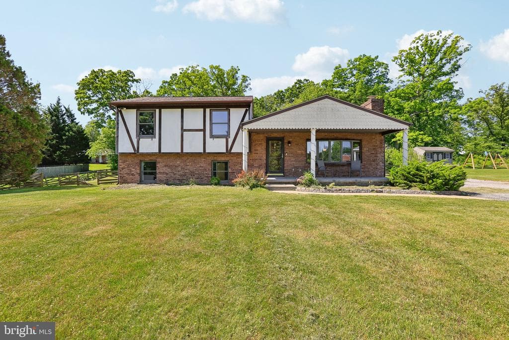 5509 East Avenue photo 1