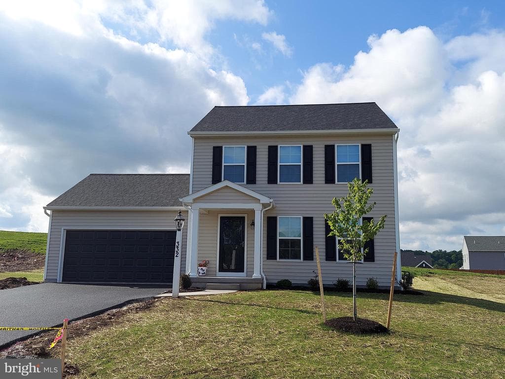 332 Lloyds Lane photo 1
