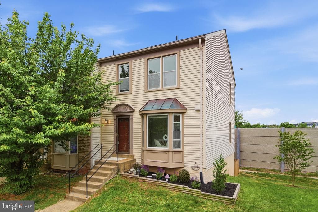 14243 Heritage Crossing Lane photo 1