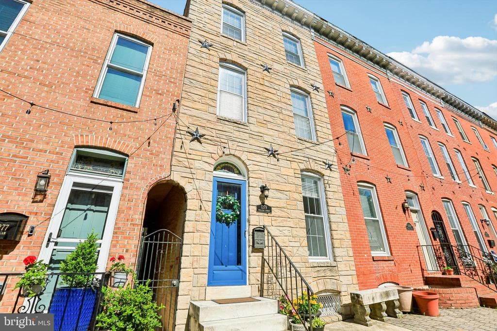 1279 William Street photo 1