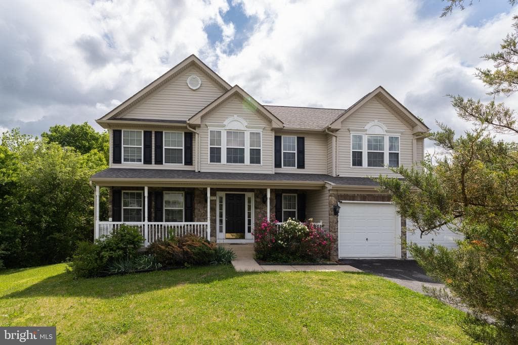 102 Blackpowder Court photo 1