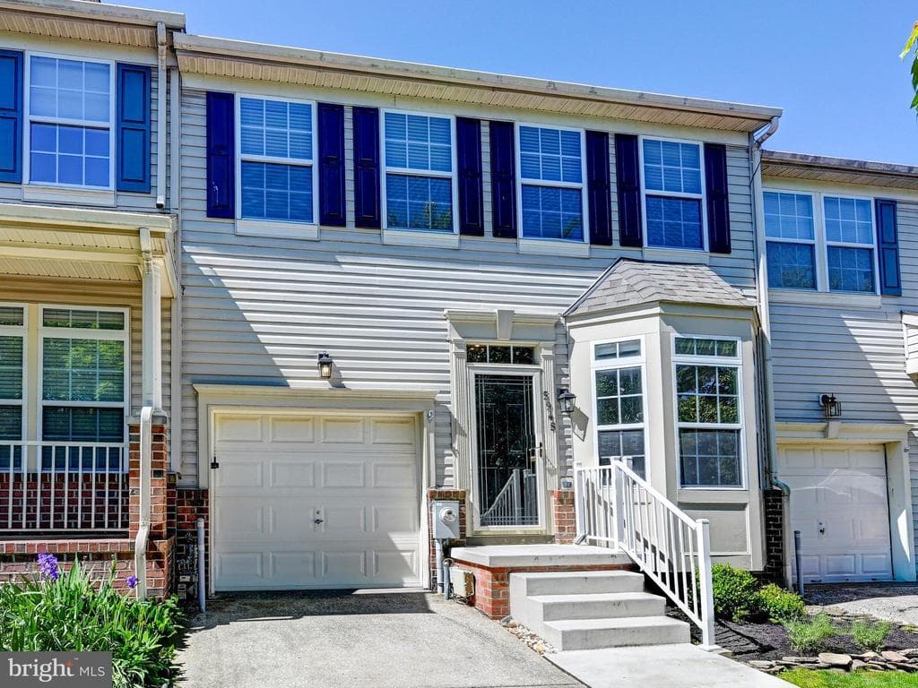 5948 Ivy League Drive photo 1