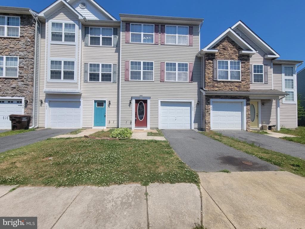 102 Oyster Catcher Court photo 1