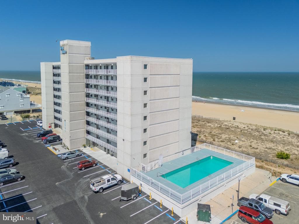 3001 Atlantic Avenue #608 photo 1