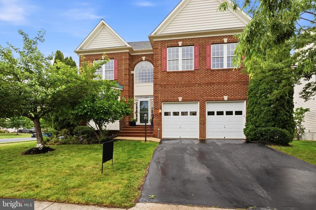 42115 Pepperbush Place photo 1