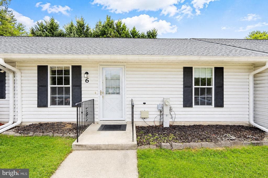 9250 Cherry Lane #6 photo 1