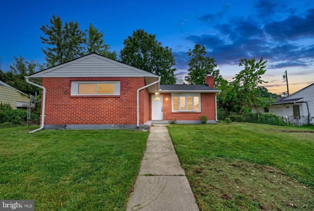 8723 Roper Road photo 1