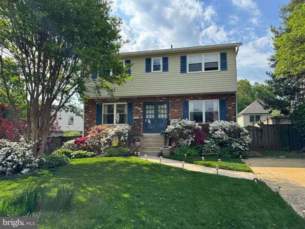 5426 11th Street N photo 1