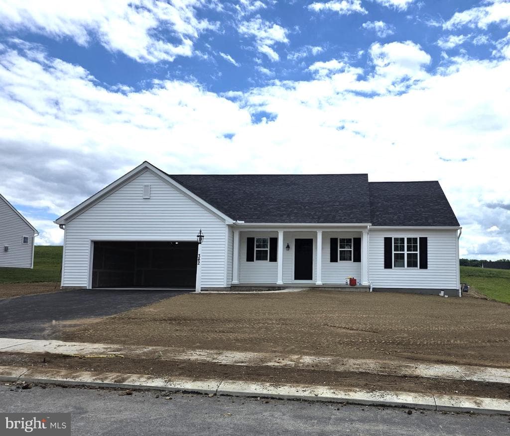 342 Lloyds Lane photo 1