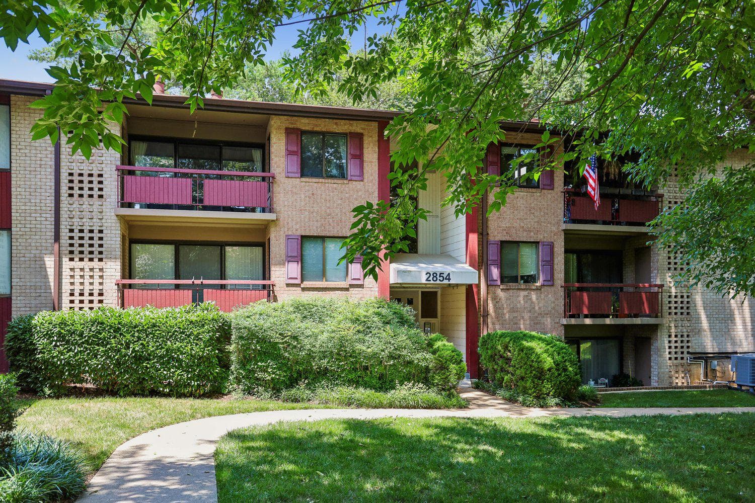 2854 Dover Lane, Falls Church