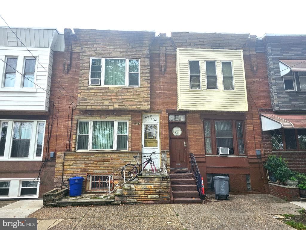 2205 S 24th Street, Philadelphia