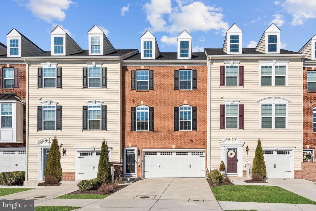 938 Magnolia Blossom Court photo 1