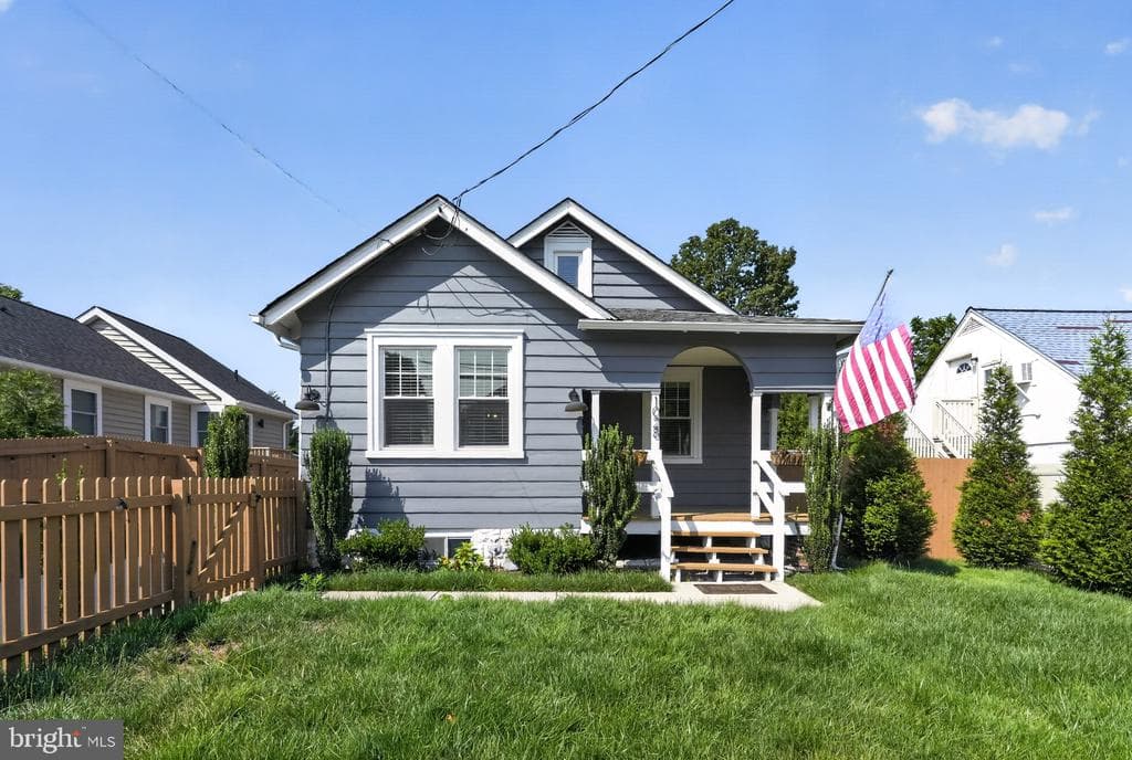 1028 N Providence Road, Media