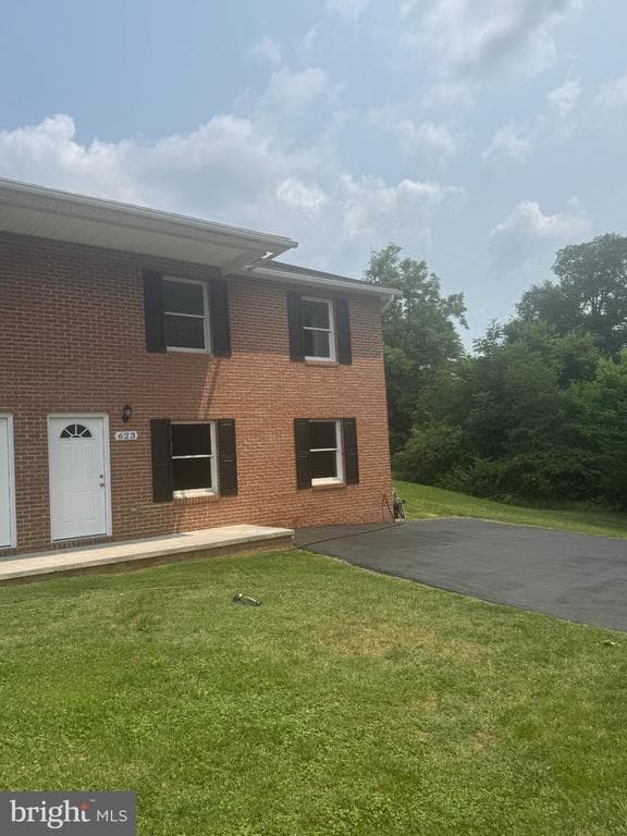 623 Thompson Street, Strasburg
