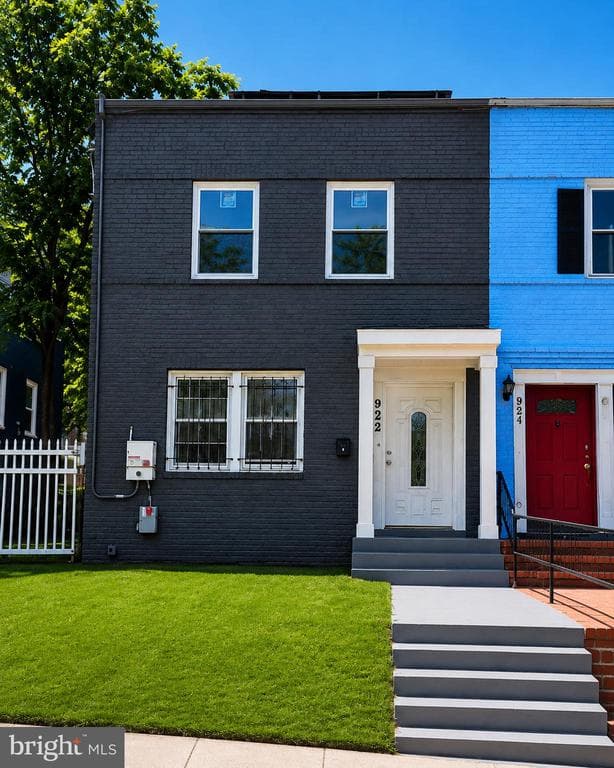 922 47th Street NE photo 1