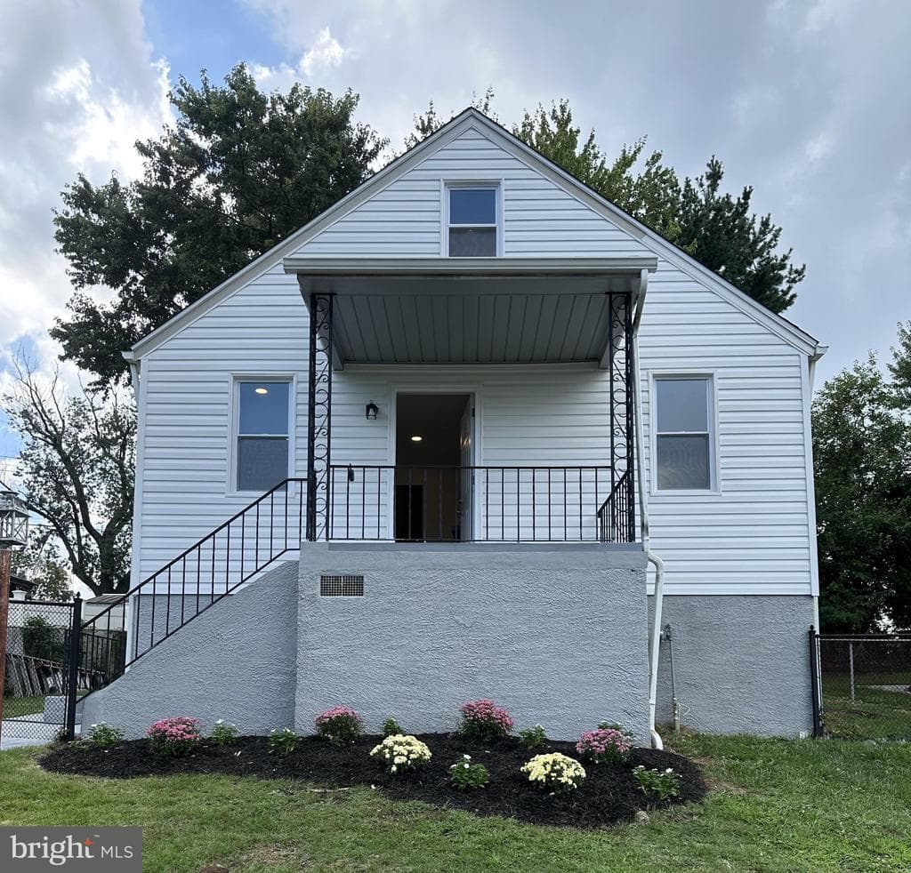 4707 Woodlea Avenue photo 1