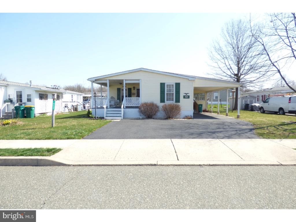 642 Butternut Court photo 1