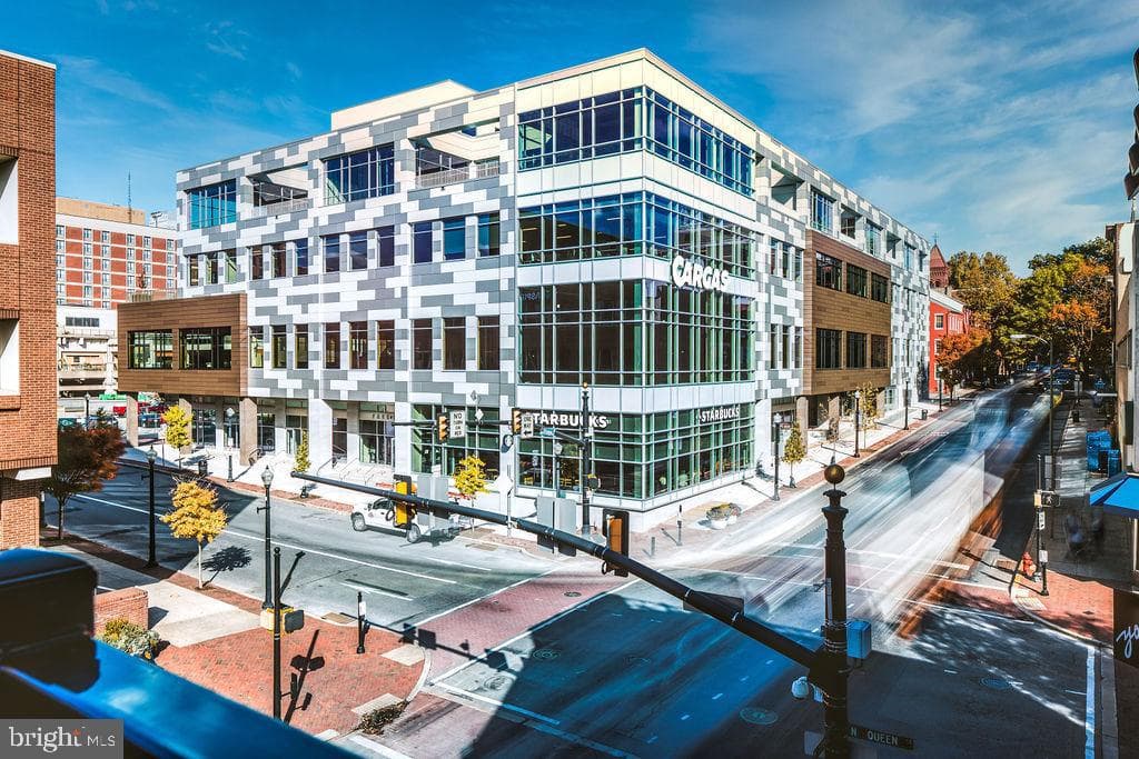 101 N Queen Street #403 photo 1