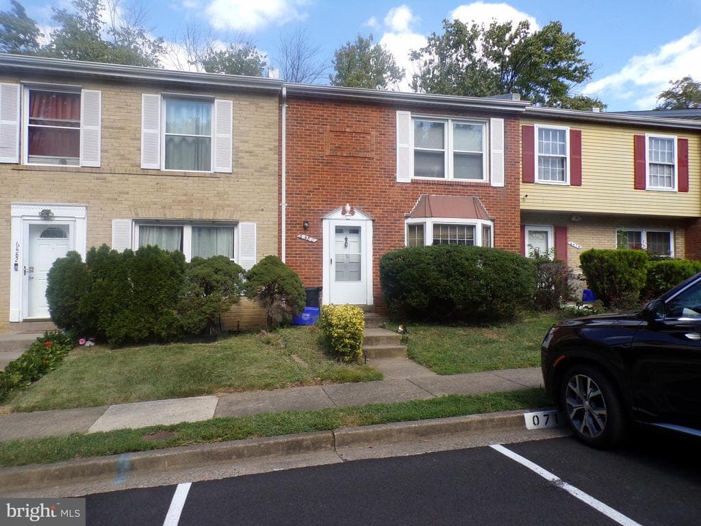6480 Rockshire Street photo 1