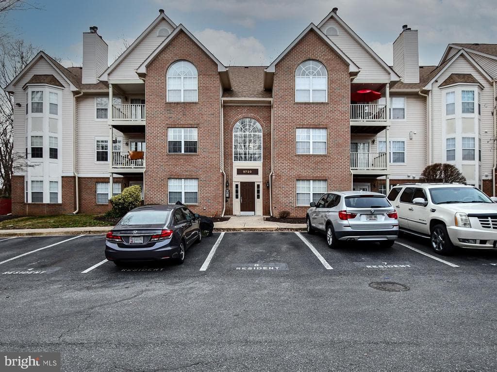 9720 Lake Pointe Court #102 photo 1